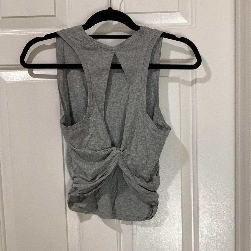 Knotted back cropped workout top